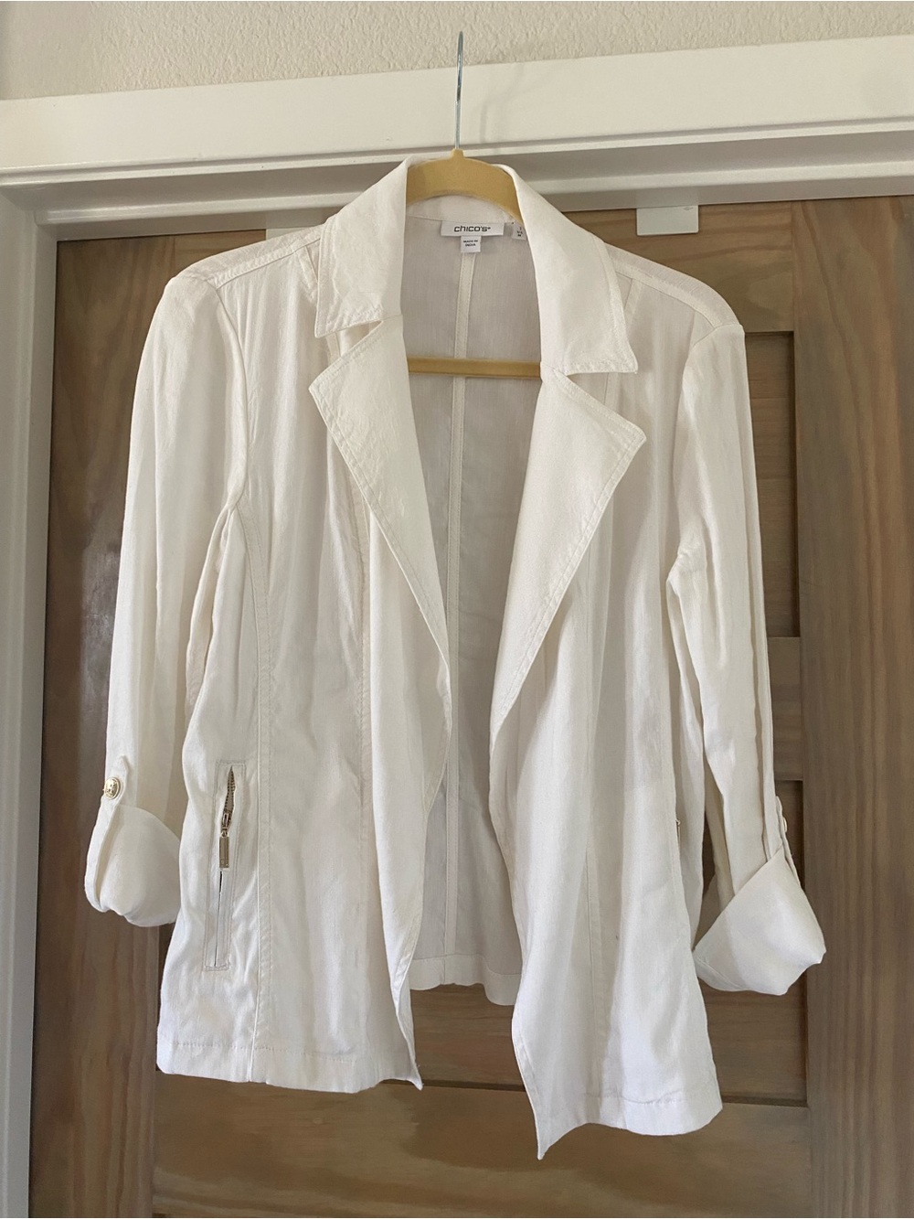 Chico's White Open-Front Lightweight Blazer
